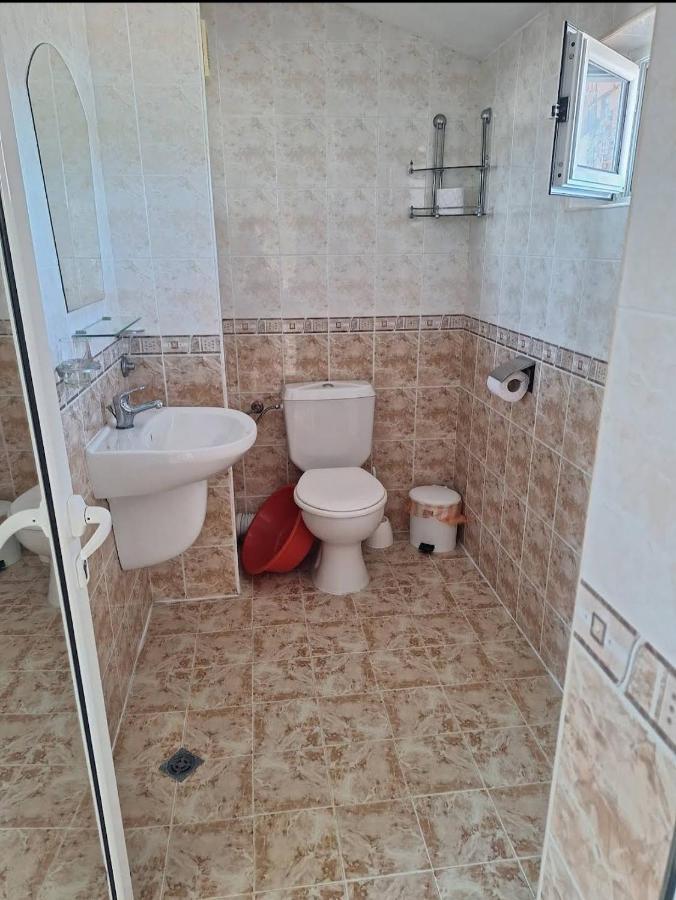 Ivanovi Guest House 普里莫尔斯科 外观 照片