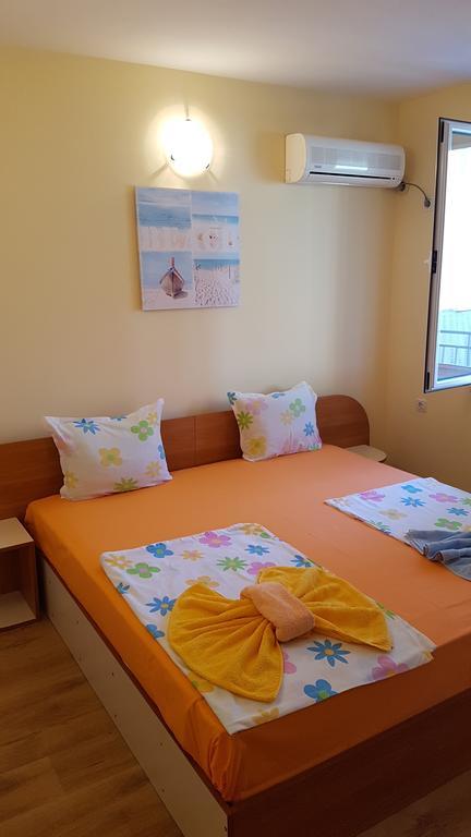 Ivanovi Guest House 普里莫尔斯科 外观 照片
