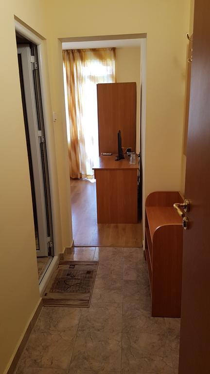 Ivanovi Guest House 普里莫尔斯科 外观 照片